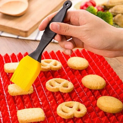 Non-Stick Silicone Baking Mat – Heat-Resistant Pyramid Tray